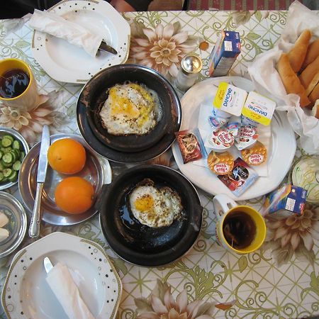 Ramsess Hostel Luxor Buitenkant foto