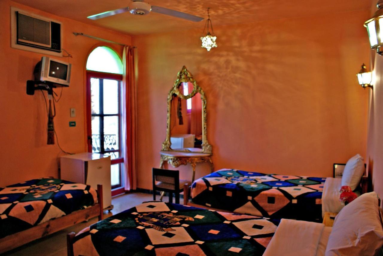 Ramsess Hostel Luxor Buitenkant foto