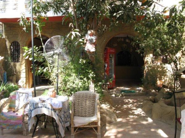 Ramsess Hostel Luxor Buitenkant foto