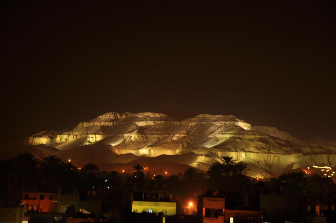Ramsess Hostel Luxor Buitenkant foto