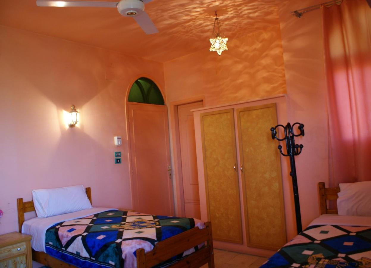 Ramsess Hostel Luxor Buitenkant foto