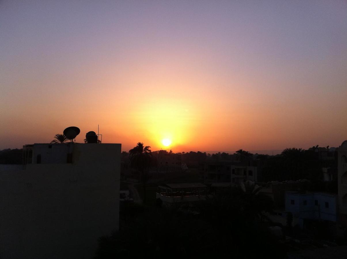 Ramsess Hostel Luxor Buitenkant foto