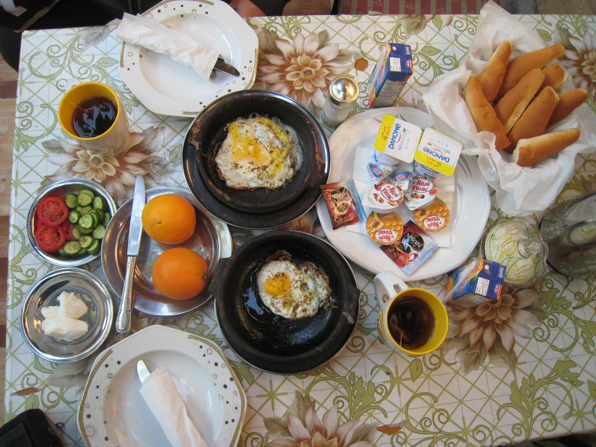 Ramsess Hostel Luxor Buitenkant foto